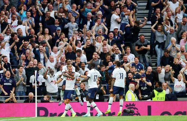 凯尔：我们在尽全力留施洛特贝克；球员有时会因各种原因离队（凯尔：正全力挽留施洛特贝克，但球员离队有时受多种因素影响）