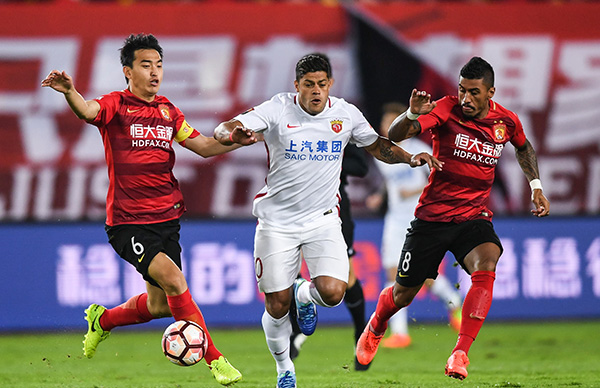 罗马诺：伊尔迪兹和尤文续约存在经济分歧，英超俱乐部在关注（罗马诺：尤文与伊尔迪兹续约陷入薪资分歧，英超球队紧盯动向）