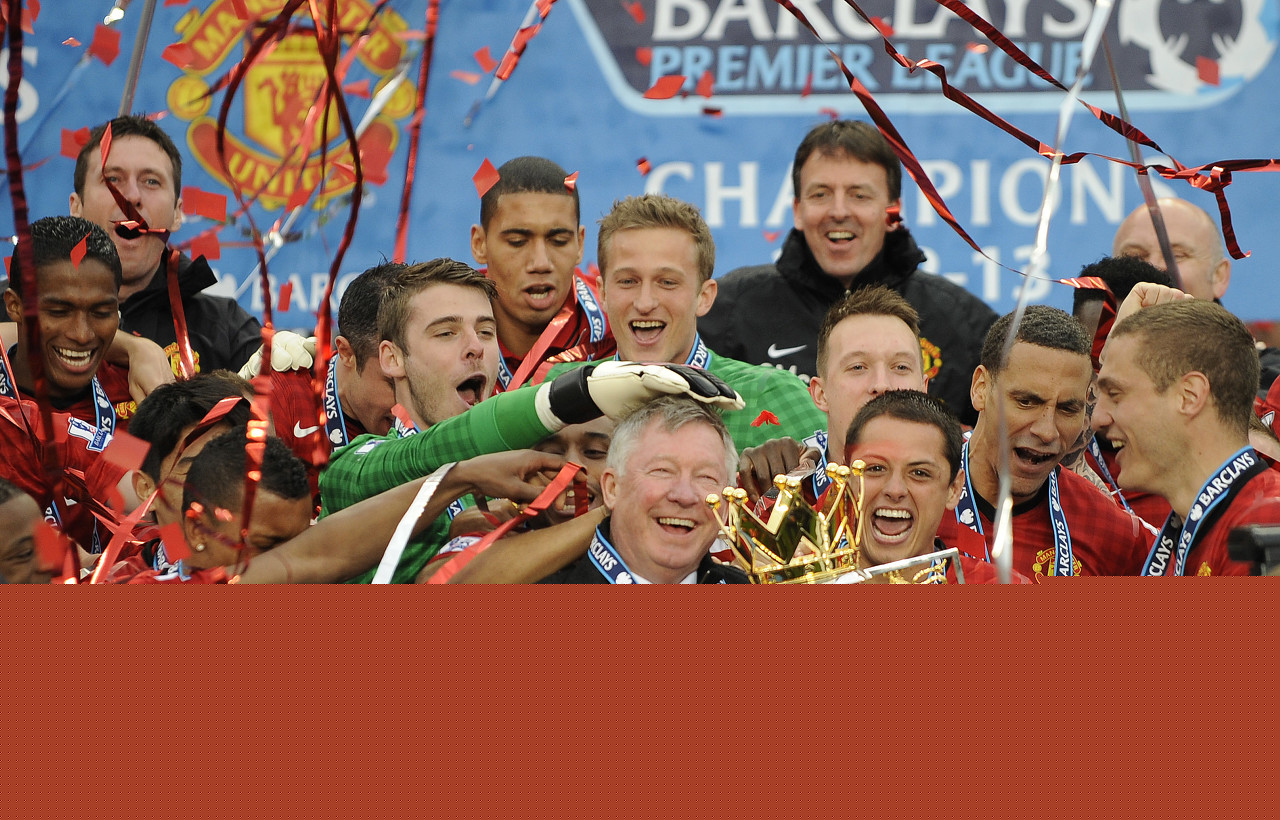 拜仁已连续19场联赛进球2+，有望追平自己保持的德甲纪录（拜仁联赛已19场至少进两球，剑指追平其保持的德甲纪录）