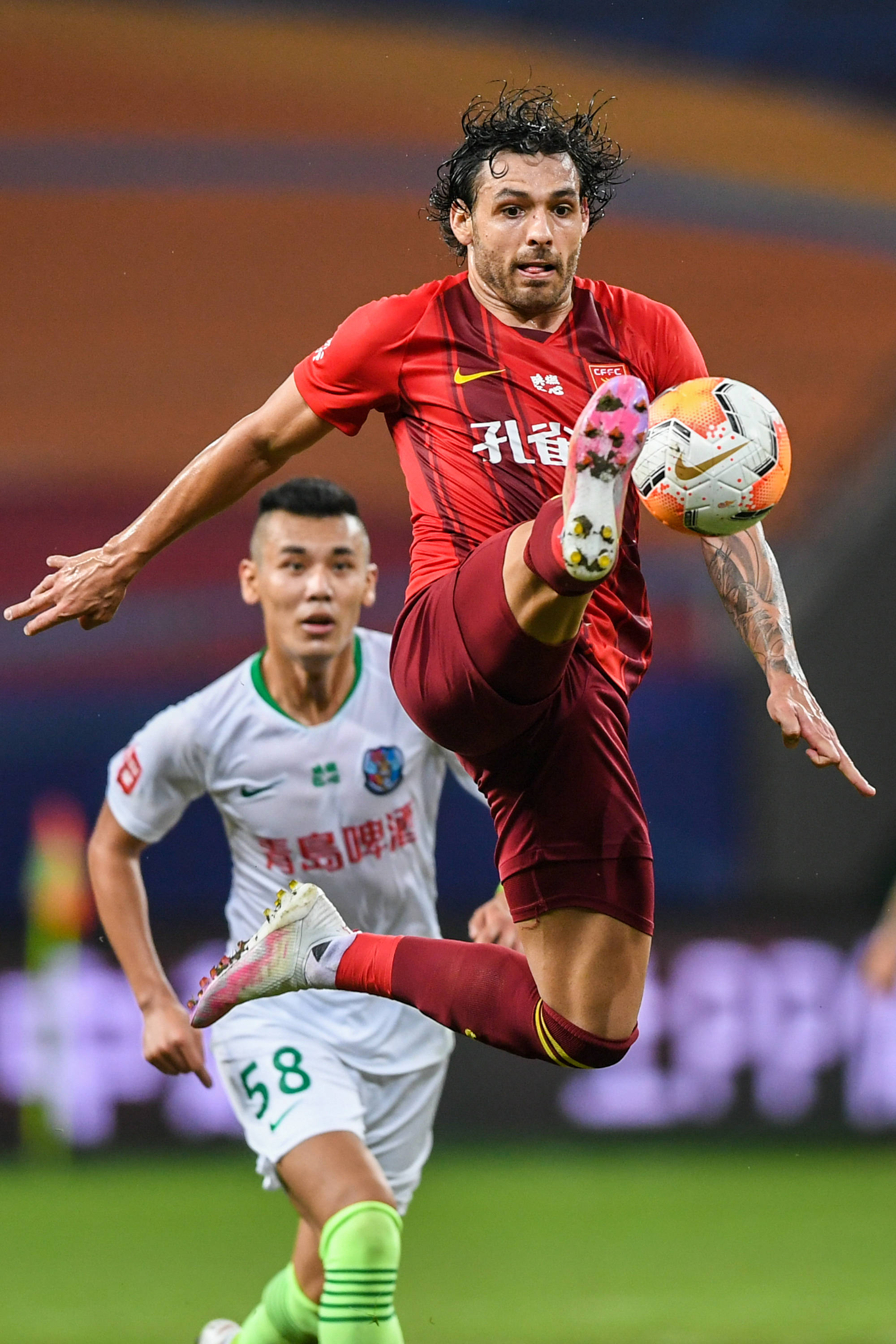 太阳报：52岁切尔西名宿马克莱莱担任环球小姐大赛评委