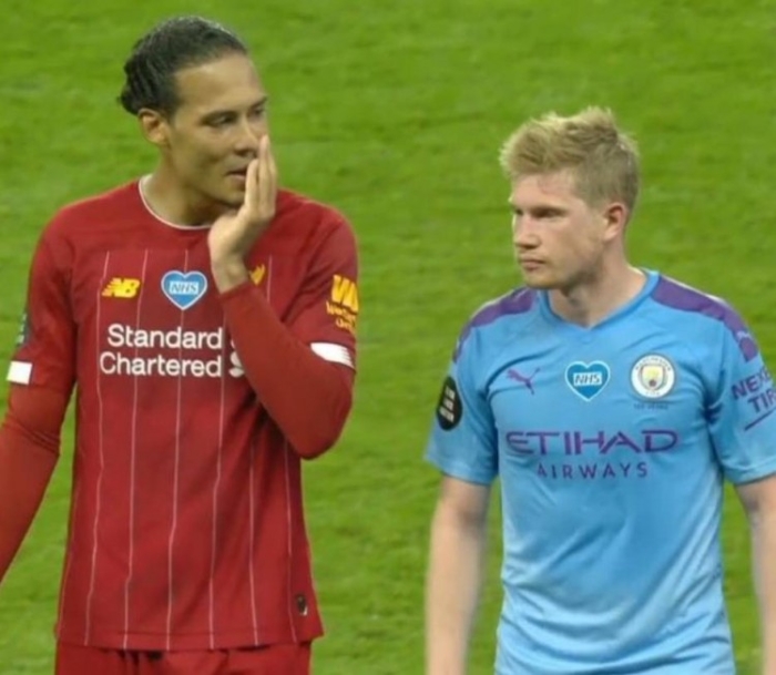 足球报：张外龙这几年一直关注铜梁龙，冲超后他独坐良久