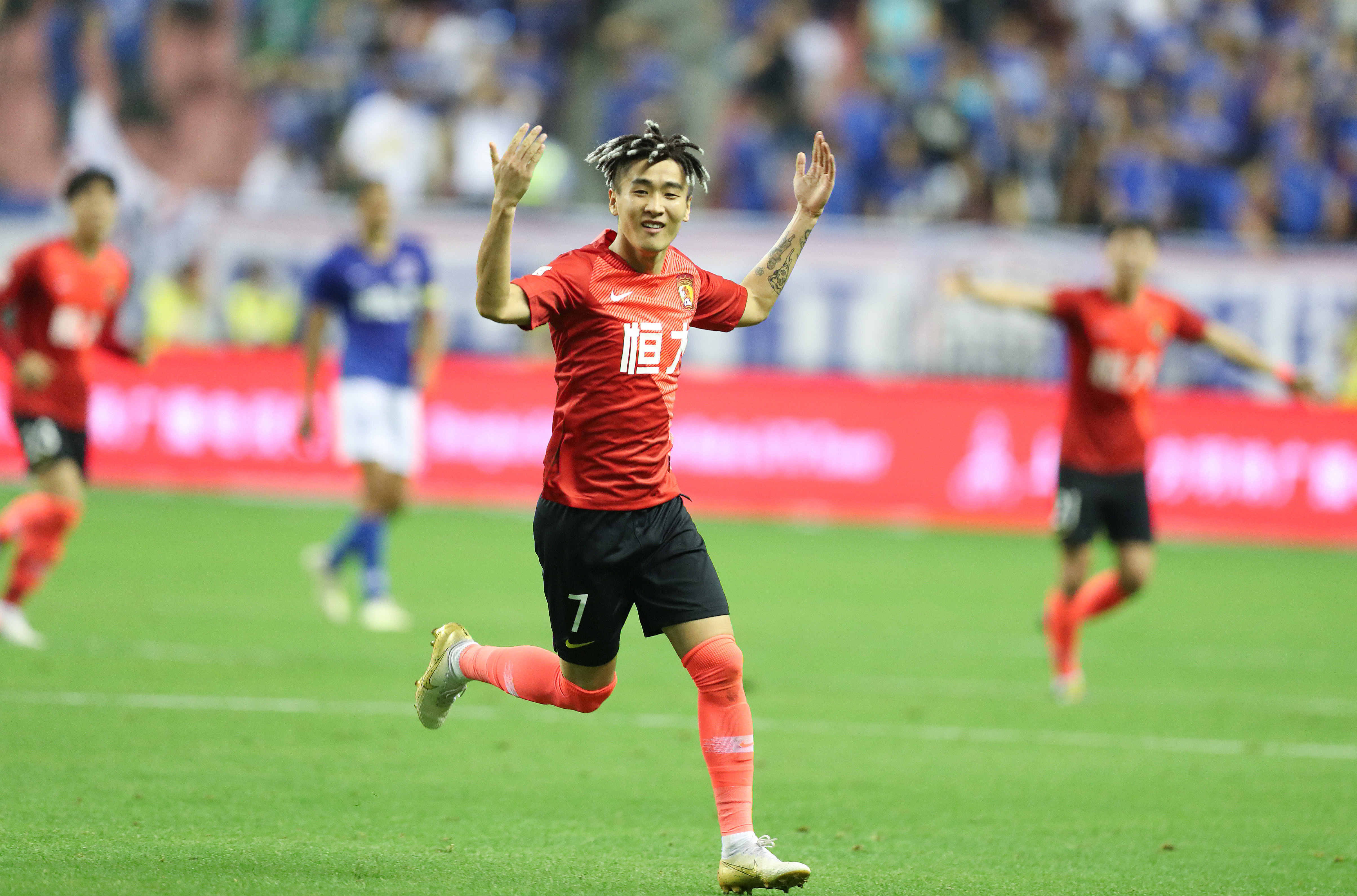 深圳青年人官方：受全运会影响下轮主场不开放，为年票球迷退款（深圳青年人官宣：受全运会影响，下轮主场闭门进行，年票球迷可退票）