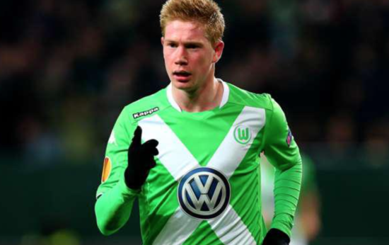 国足友谊赛战胜日本展现新阵容（国足热身赛击败日本，新阵容惊艳亮相）