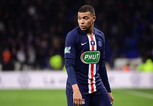 卡洛斯：当世界杯冠军是无与伦比的；希望安帅带领巴西进决赛（卡洛斯称世界杯封王无与伦比，盼安切洛蒂率巴西挺进决赛）