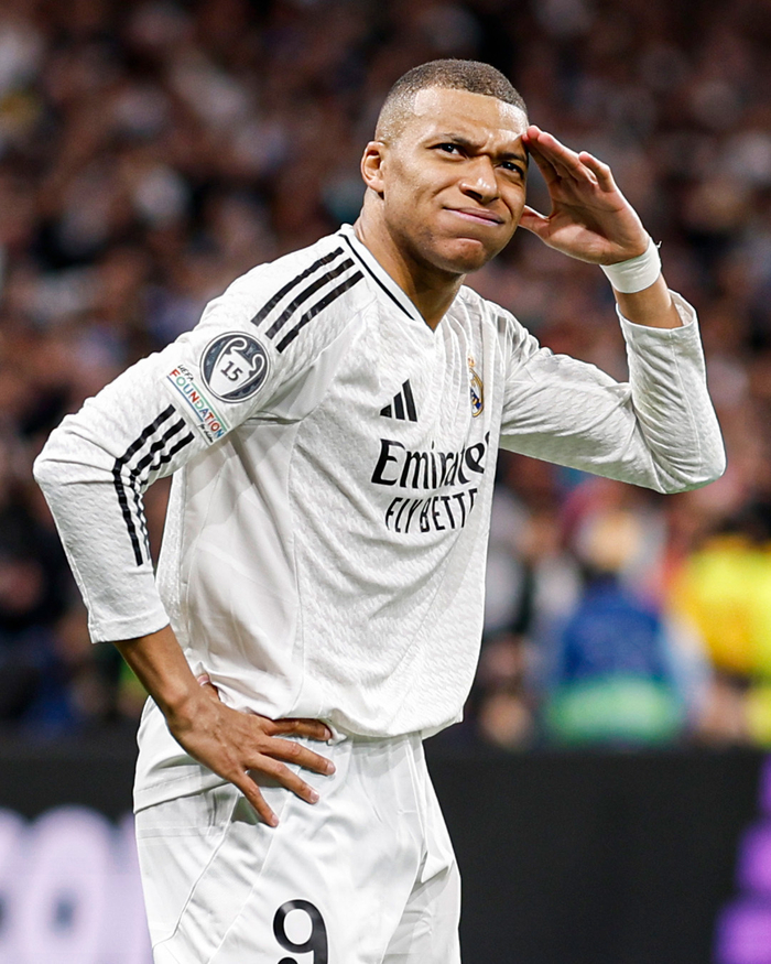 琼斯：奎因能看到很多中锋看不到的机会，让所有人参与进攻