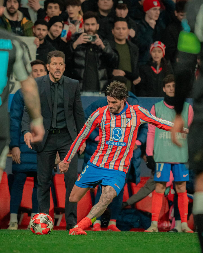 热那亚vs维罗纳：马利诺夫斯基、洛伦佐-科隆博首发，加利亚尔迪尼、焦瓦内出战（热那亚迎战维罗纳：马利诺夫斯基、洛伦佐-科隆博先发，加利亚尔迪尼、焦瓦内出战）